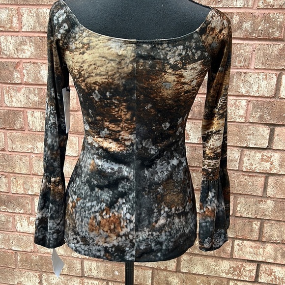 NWT Anthropologie Bailey 44 Magic Forrest Stretch Velvet Bell Sleeve Top Size S - Picture 10 of 10